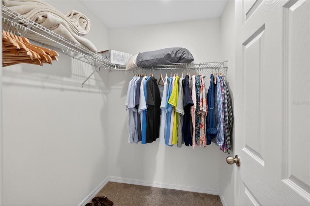 For Sale: $399,990 (4 beds, 2 baths, 1868 Square Feet)