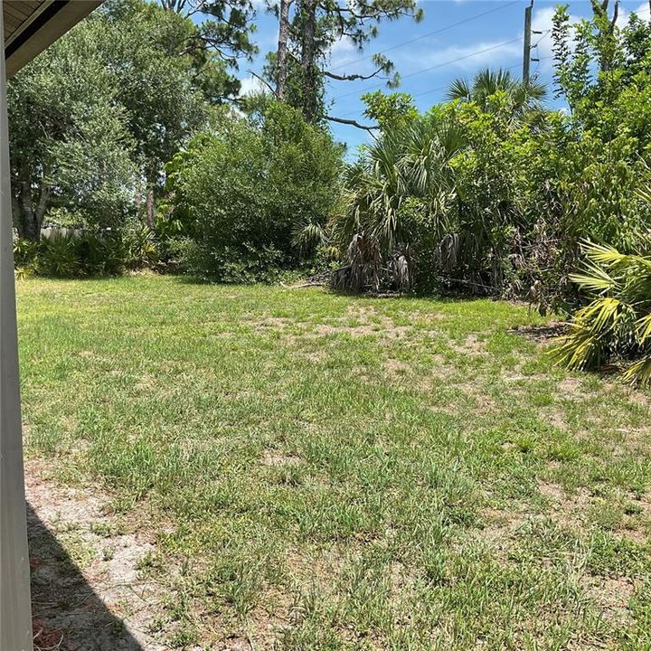 For Rent: $1,600 (3 beds, 2 baths, 1204 Square Feet)