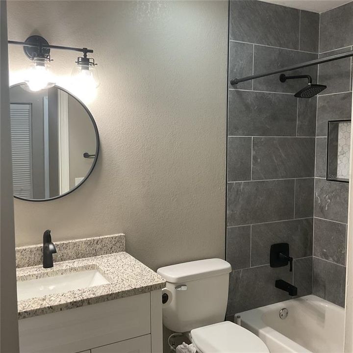 For Rent: $1,600 (3 beds, 2 baths, 1204 Square Feet)