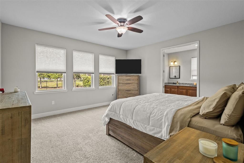 For Sale: $739,900 (4 beds, 2 baths, 2890 Square Feet)