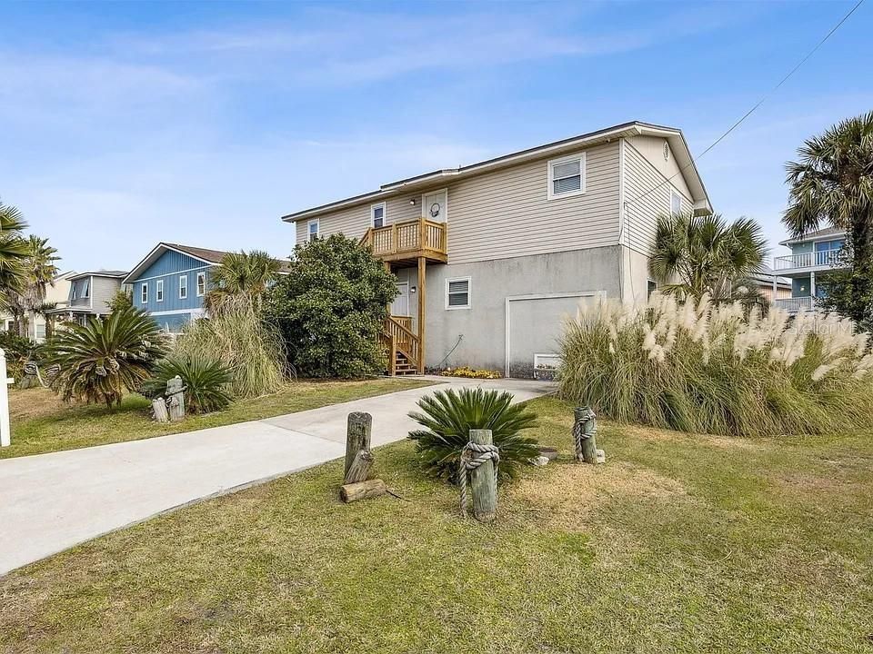 Vendido Recientemente: $1,125,000 (4 camas, 4 baños, 2160 Pies cuadrados)