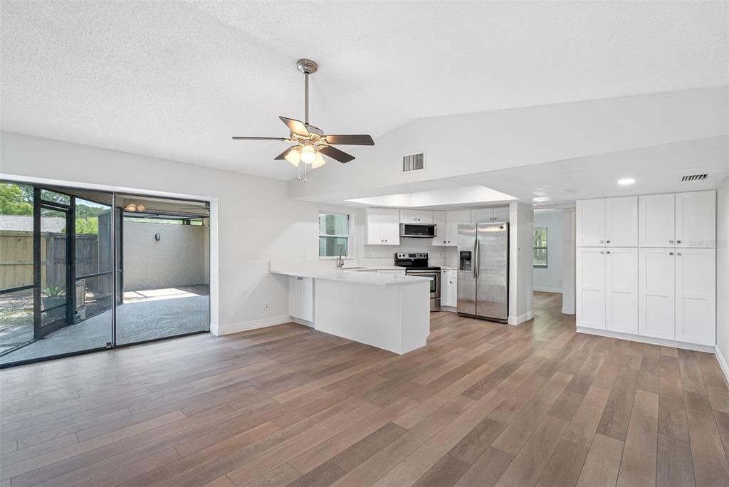 For Rent: $2,990 (3 beds, 2 baths, 1810 Square Feet)