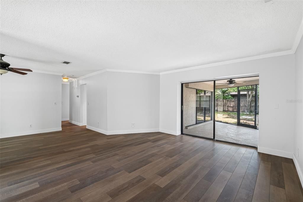 For Rent: $2,990 (3 beds, 2 baths, 1810 Square Feet)