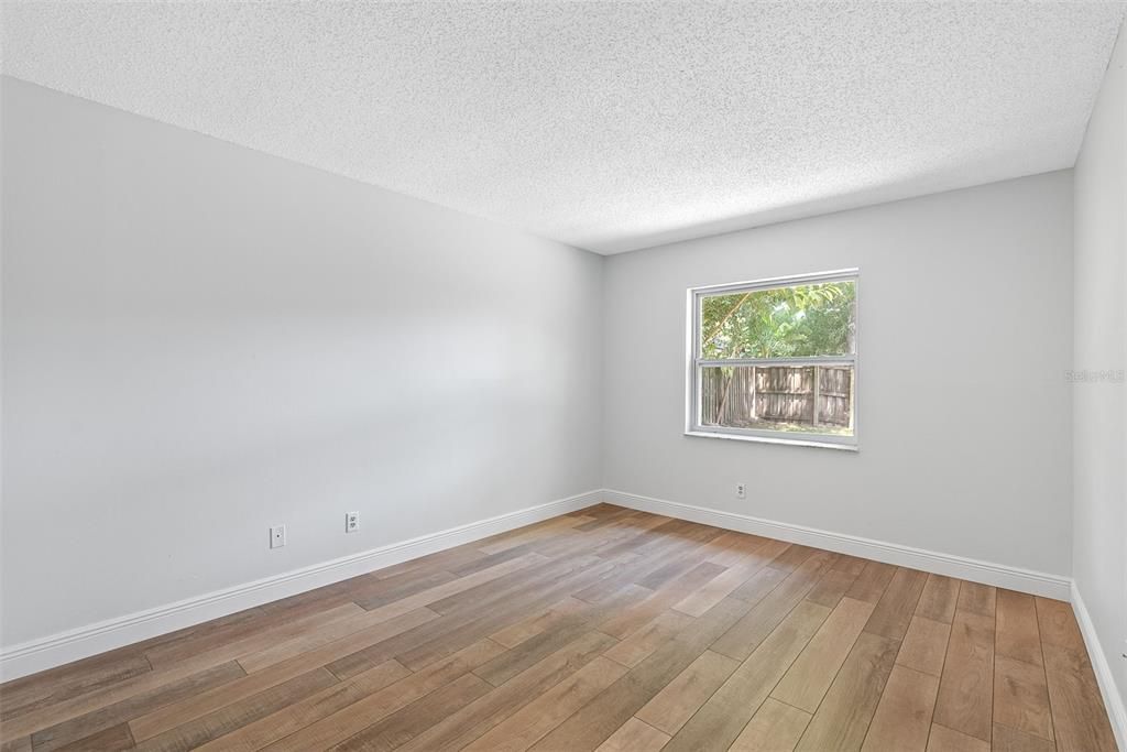For Rent: $2,990 (3 beds, 2 baths, 1810 Square Feet)