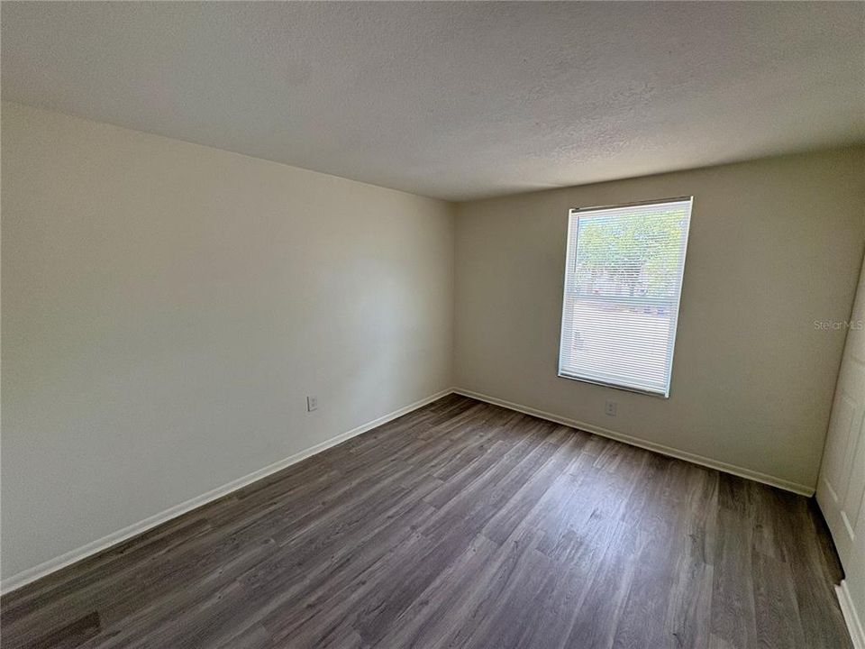 For Rent: $1,350 (2 beds, 1 baths, 1209 Square Feet)