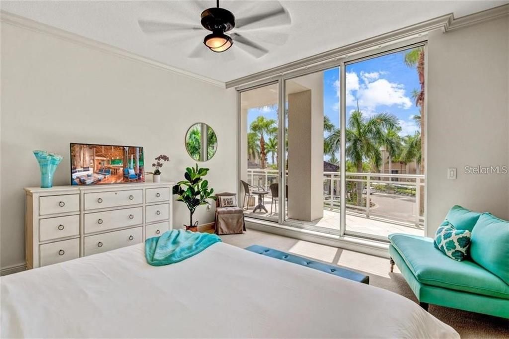 For Sale: $2,400,000 (2 beds, 2 baths, 2019 Square Feet)