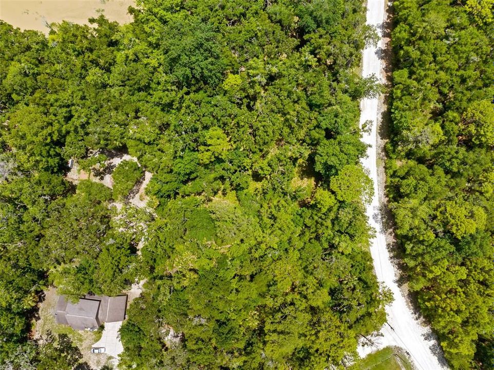 На продажу: $50,000 (0.88 acres)