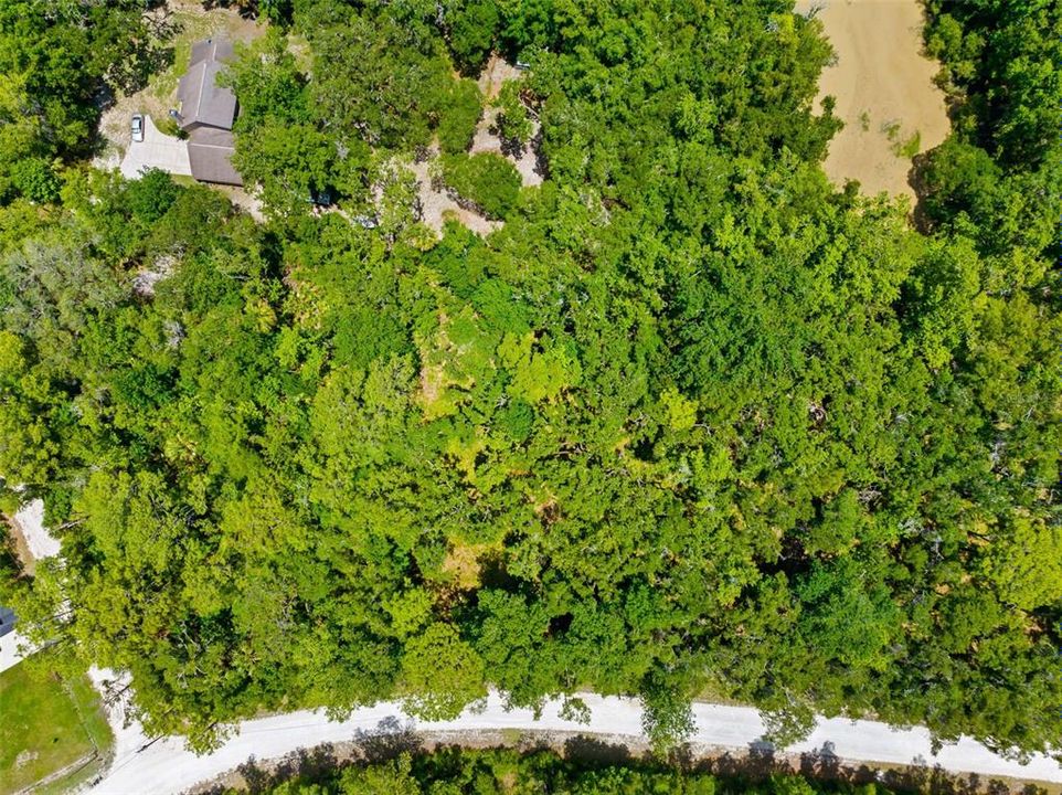 На продажу: $50,000 (0.88 acres)