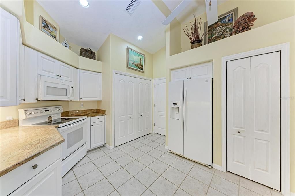 En Venta: $379,000 (2 camas, 2 baños, 1532 Pies cuadrados)