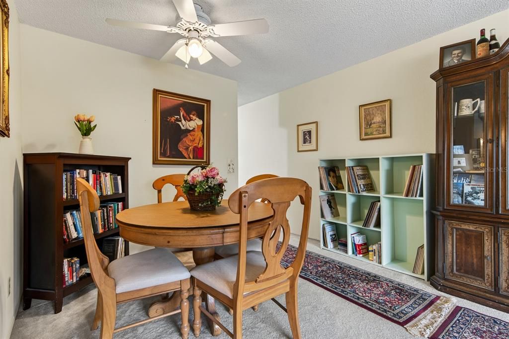 For Sale: $124,999 (2 beds, 2 baths, 1100 Square Feet)