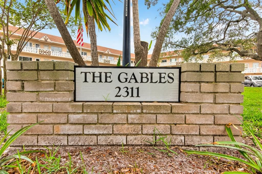 For Sale: $124,999 (2 beds, 2 baths, 1100 Square Feet)