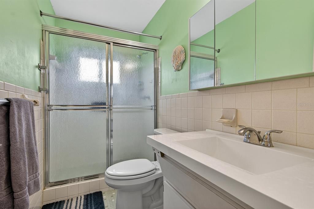 For Sale: $124,999 (2 beds, 2 baths, 1100 Square Feet)