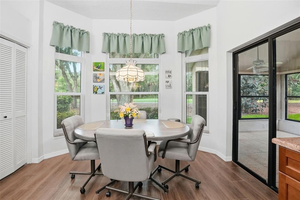 For Sale: $339,900 (2 beds, 2 baths, 1569 Square Feet)