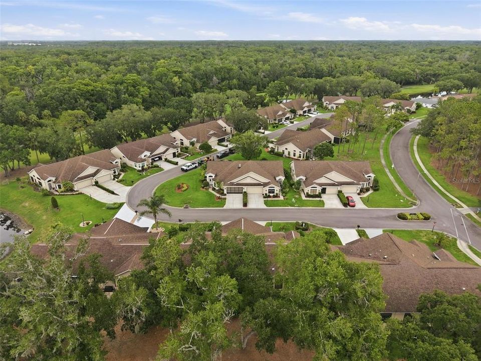 For Sale: $339,900 (2 beds, 2 baths, 1569 Square Feet)