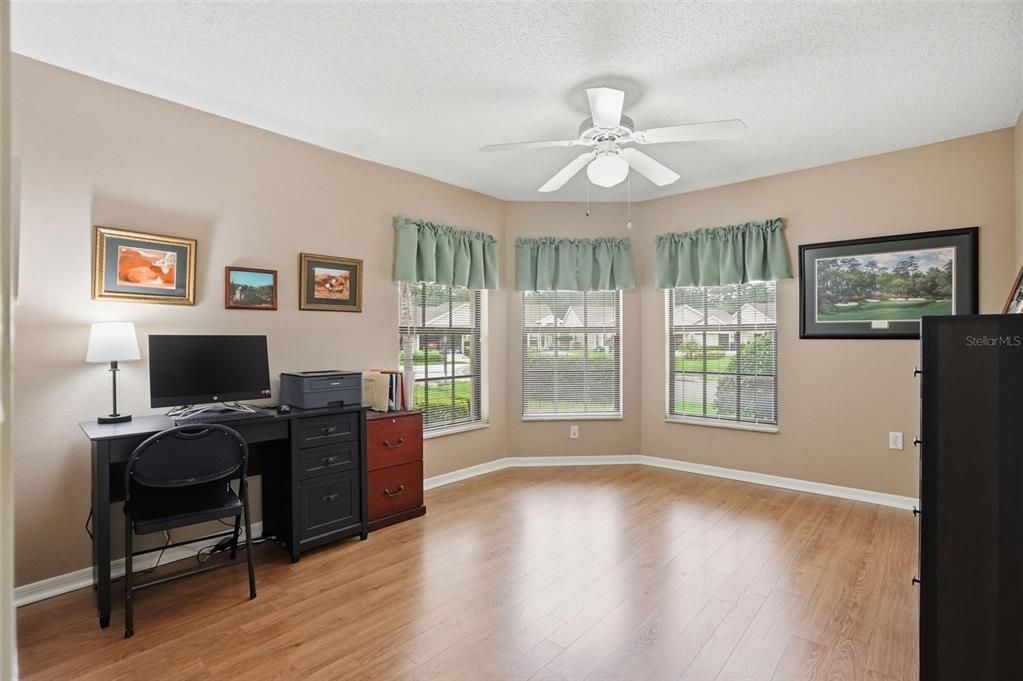 For Sale: $339,900 (2 beds, 2 baths, 1569 Square Feet)
