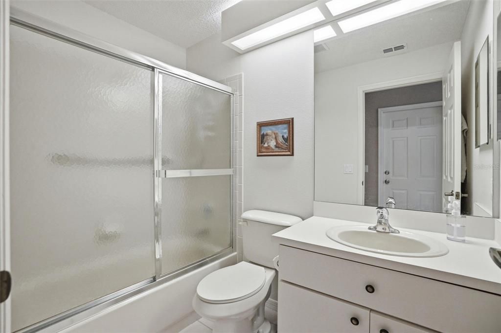 For Sale: $339,900 (2 beds, 2 baths, 1569 Square Feet)