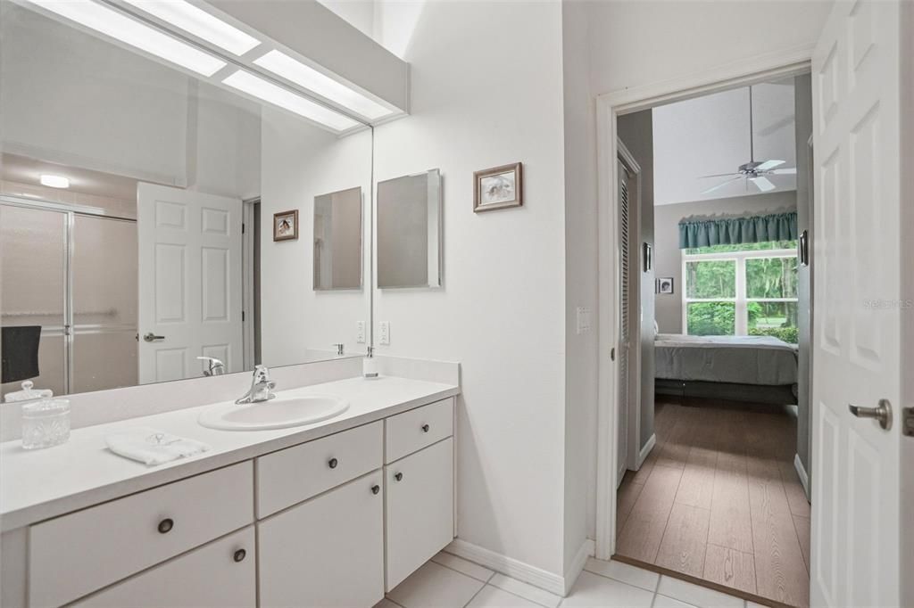 For Sale: $339,900 (2 beds, 2 baths, 1569 Square Feet)