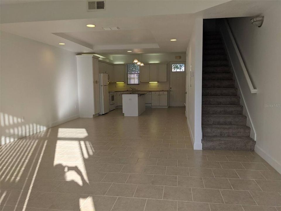 В аренду: $1,795 (3 спален, 2 ванн, 1512 Квадратных фут)