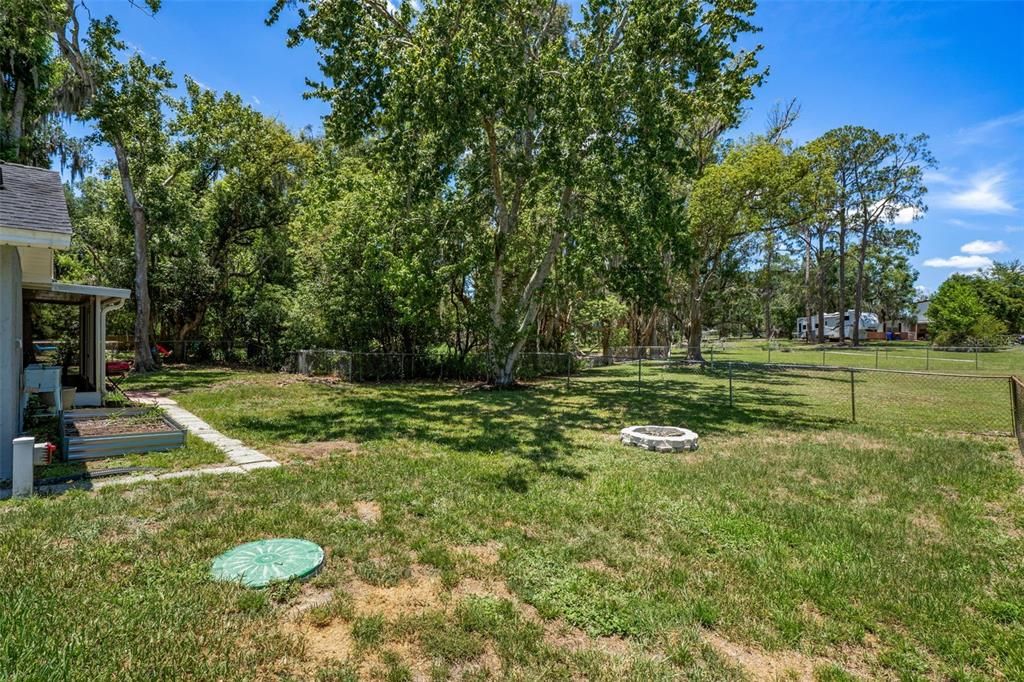 For Sale: $384,000 (3 beds, 2 baths, 1728 Square Feet)
