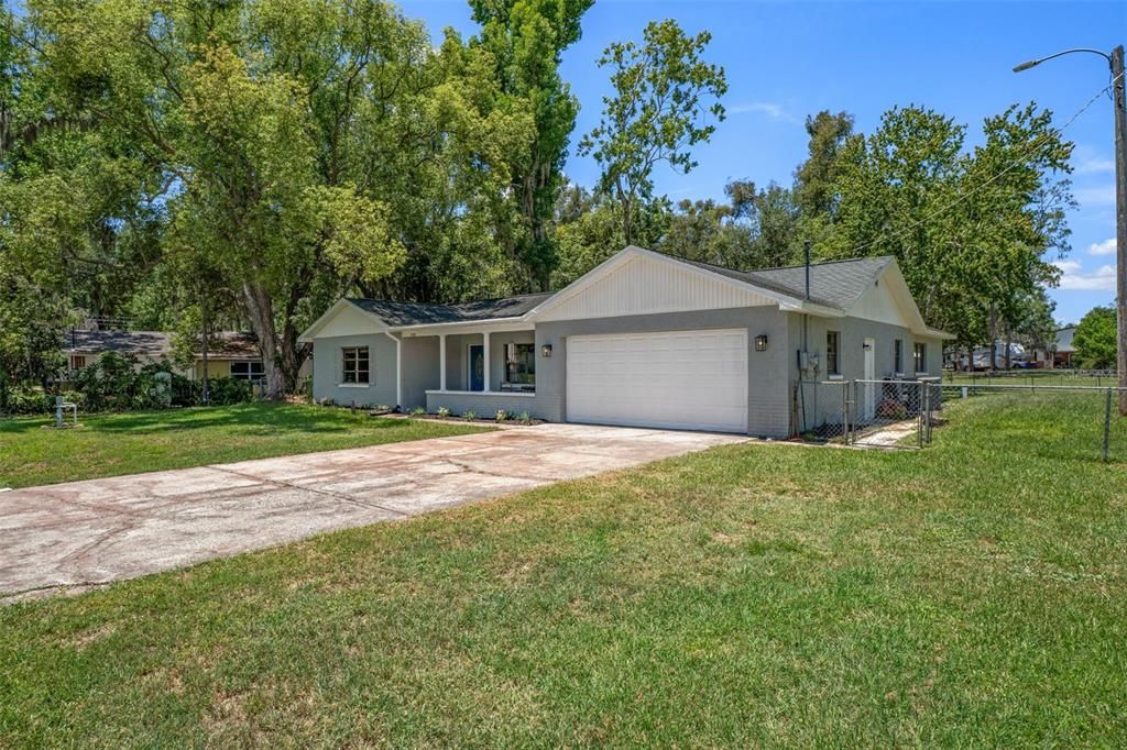 For Sale: $384,000 (3 beds, 2 baths, 1728 Square Feet)