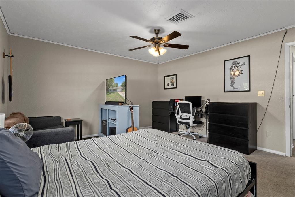 For Sale: $384,000 (3 beds, 2 baths, 1728 Square Feet)