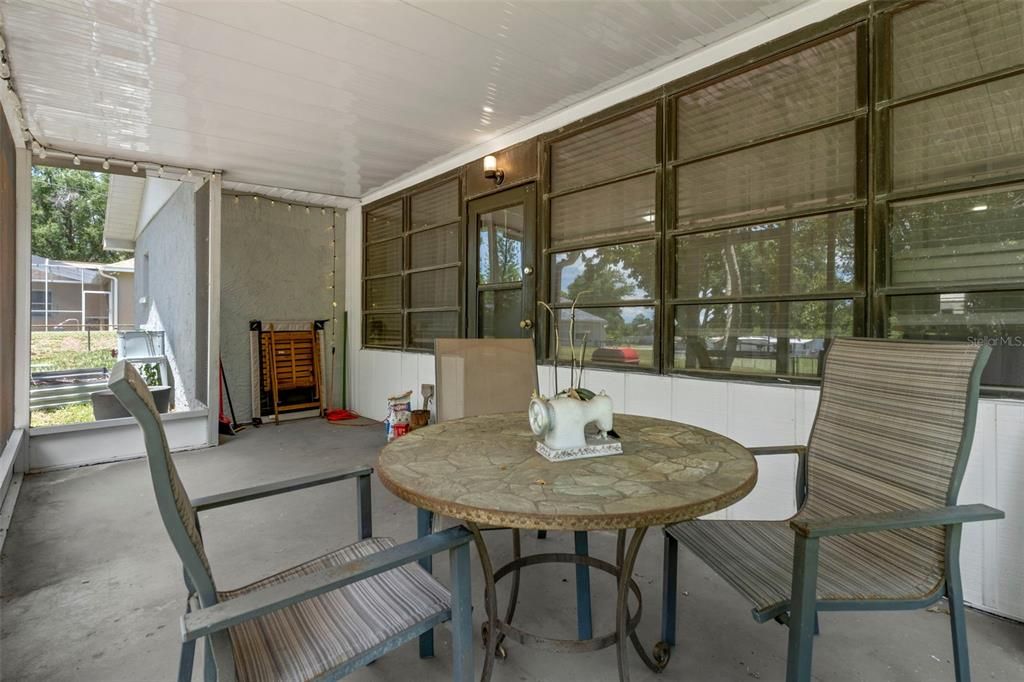 For Sale: $384,000 (3 beds, 2 baths, 1728 Square Feet)