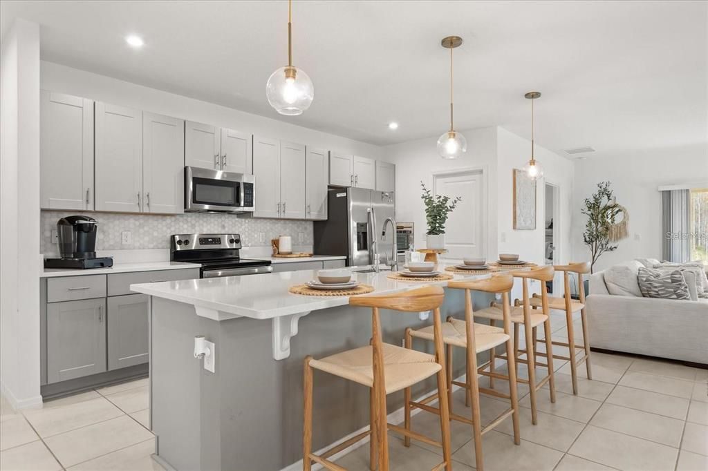 En Venta: $429,900 (4 camas, 3 baños, 2091 Pies cuadrados)