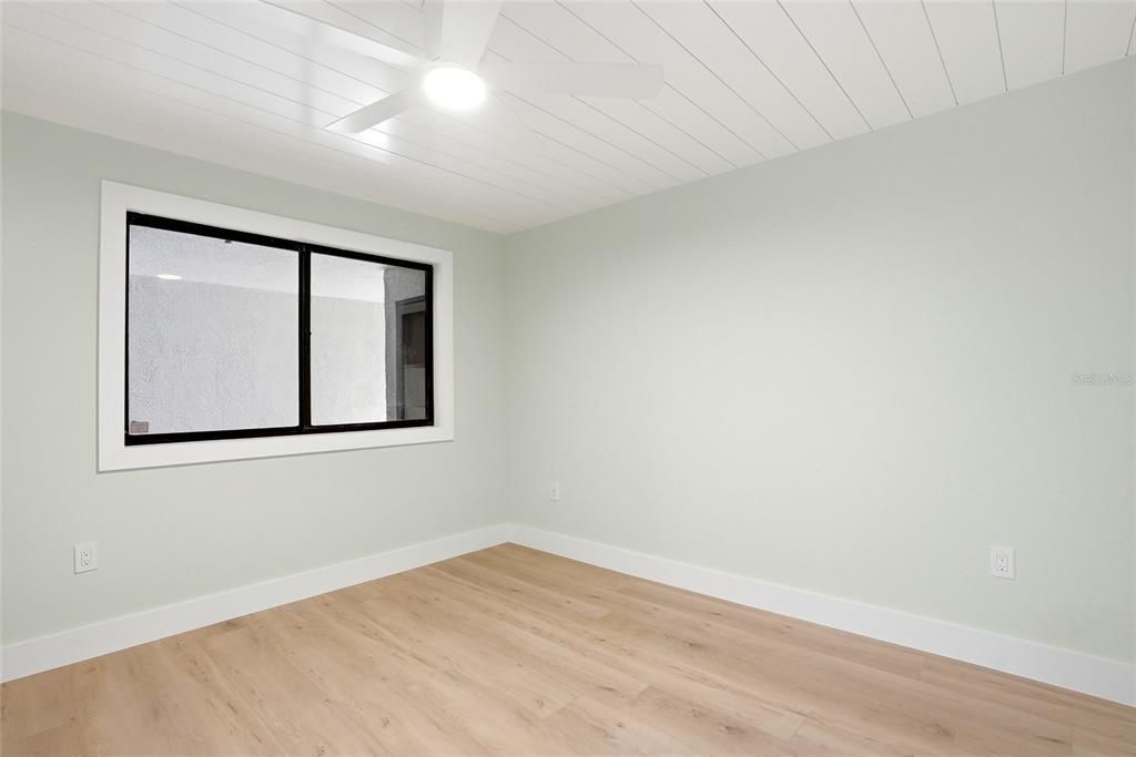For Sale: $495,000 (2 beds, 2 baths, 1236 Square Feet)
