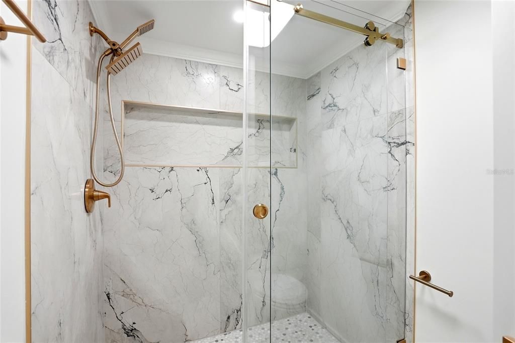 For Sale: $495,000 (2 beds, 2 baths, 1236 Square Feet)