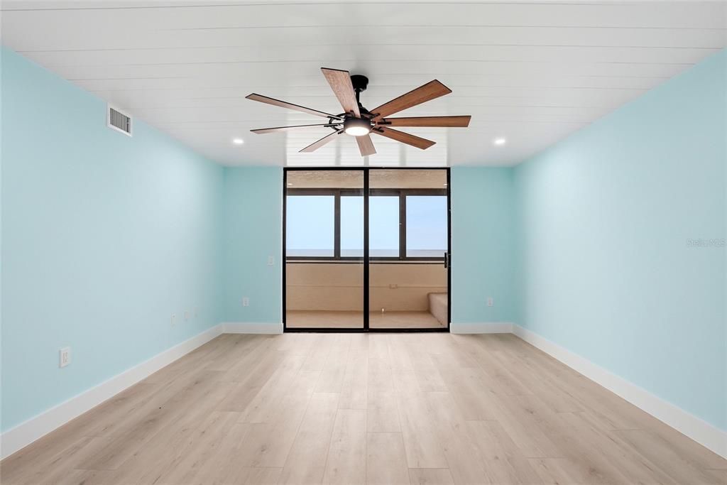 For Sale: $495,000 (2 beds, 2 baths, 1236 Square Feet)