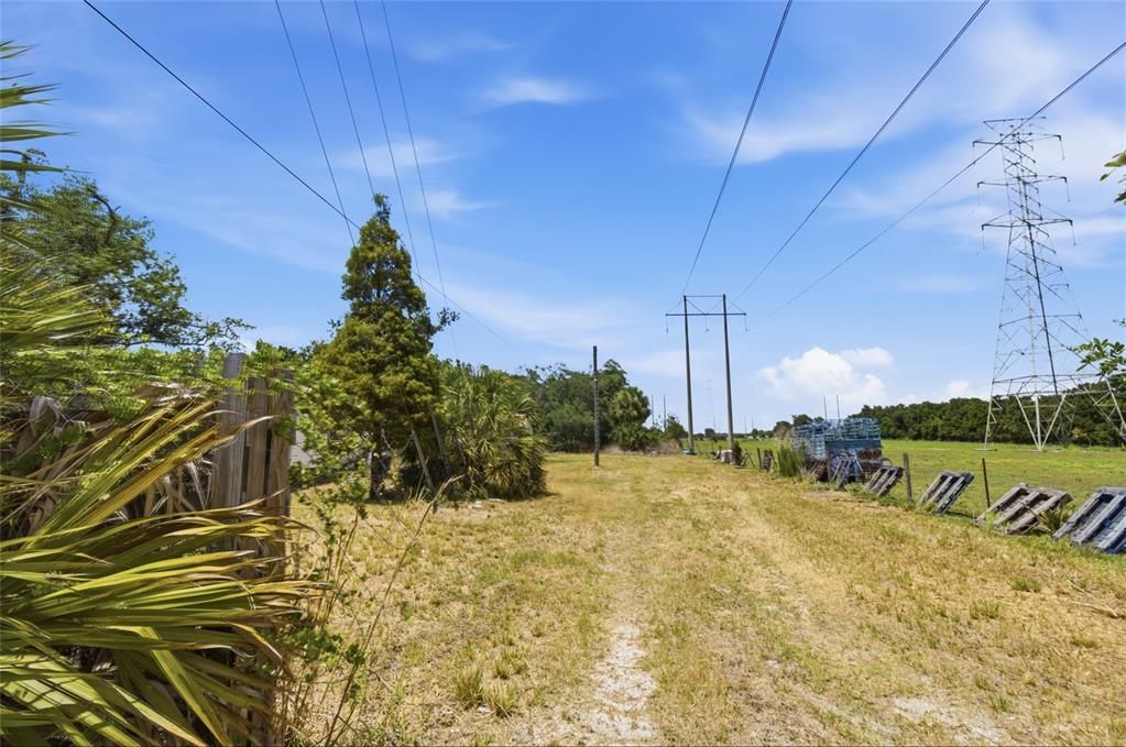 Activo con contrato: $250,000 (1.58 acres)