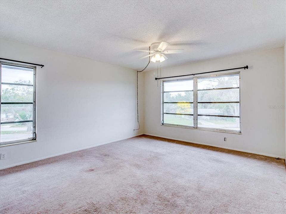 For Sale: $99,000 (3 beds, 2 baths, 1226 Square Feet)