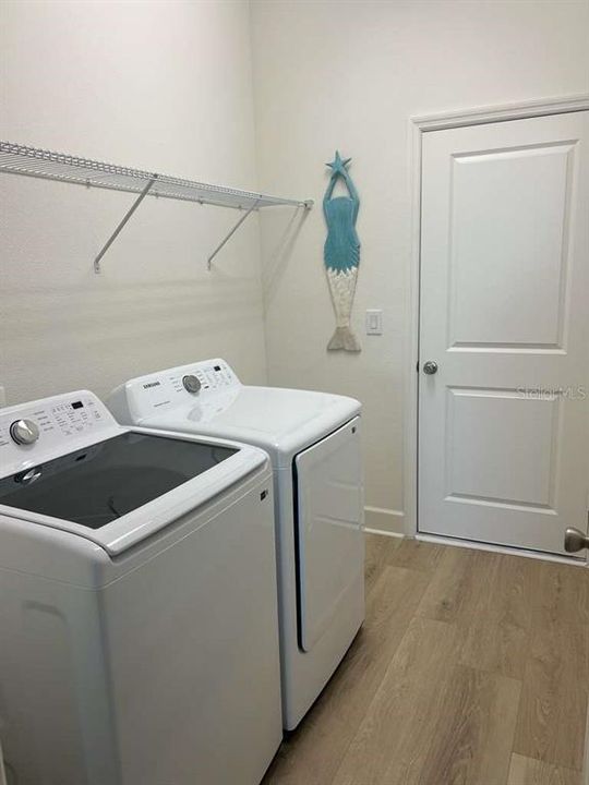 For Rent: $3,400 (5 beds, 3 baths, 2546 Square Feet)