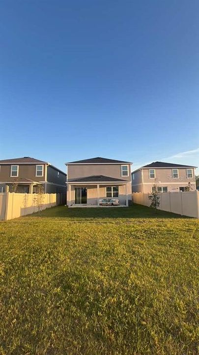 For Rent: $3,400 (5 beds, 3 baths, 2546 Square Feet)
