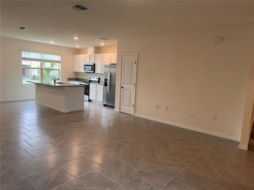 For Rent: $2,600 (3 beds, 2 baths, 1568 Square Feet)