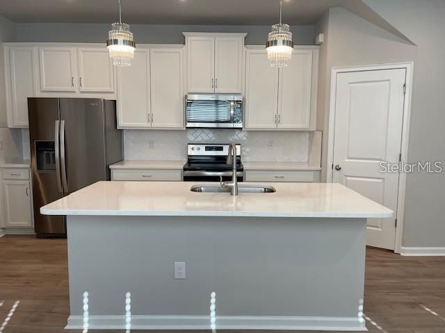 For Rent: $2,500 (3 beds, 2 baths, 1667 Square Feet)