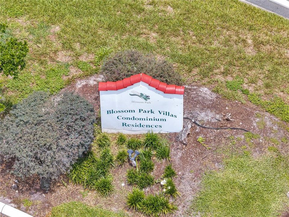 For Rent: $1,600 (2 beds, 2 baths, 937 Square Feet)