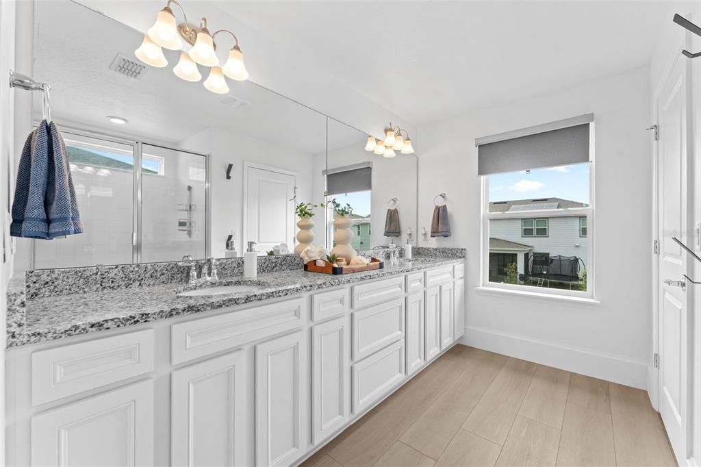 For Sale: $675,000 (4 beds, 3 baths, 3741 Square Feet)