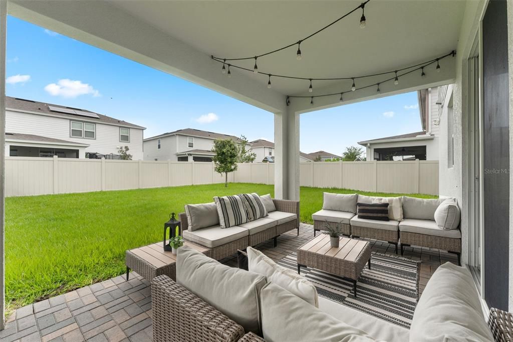 For Sale: $675,000 (4 beds, 3 baths, 3741 Square Feet)