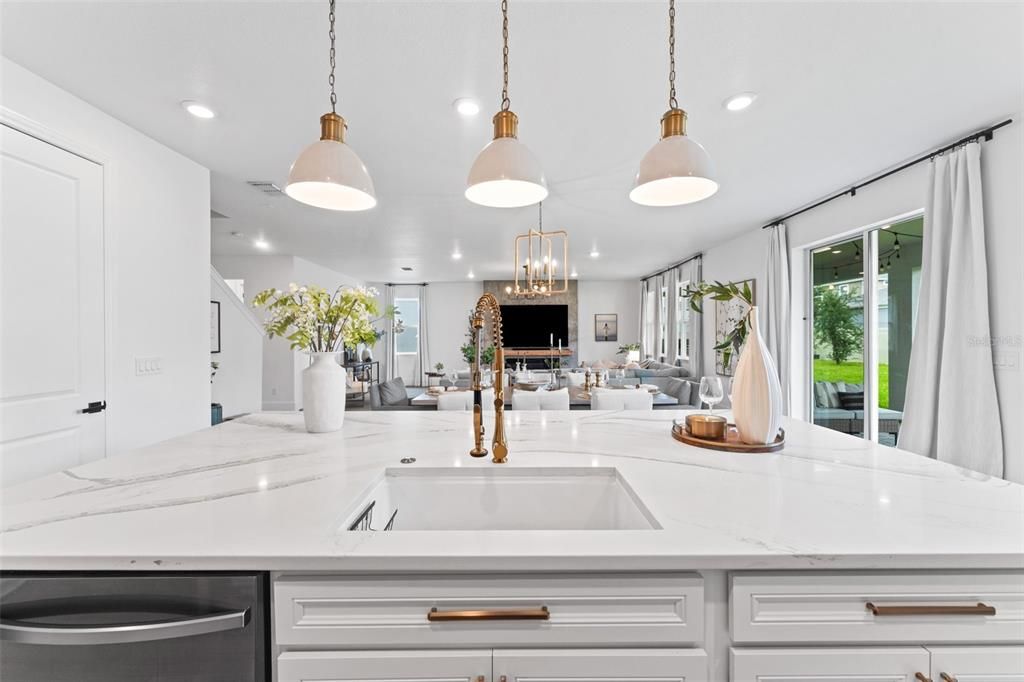 For Sale: $675,000 (4 beds, 3 baths, 3741 Square Feet)