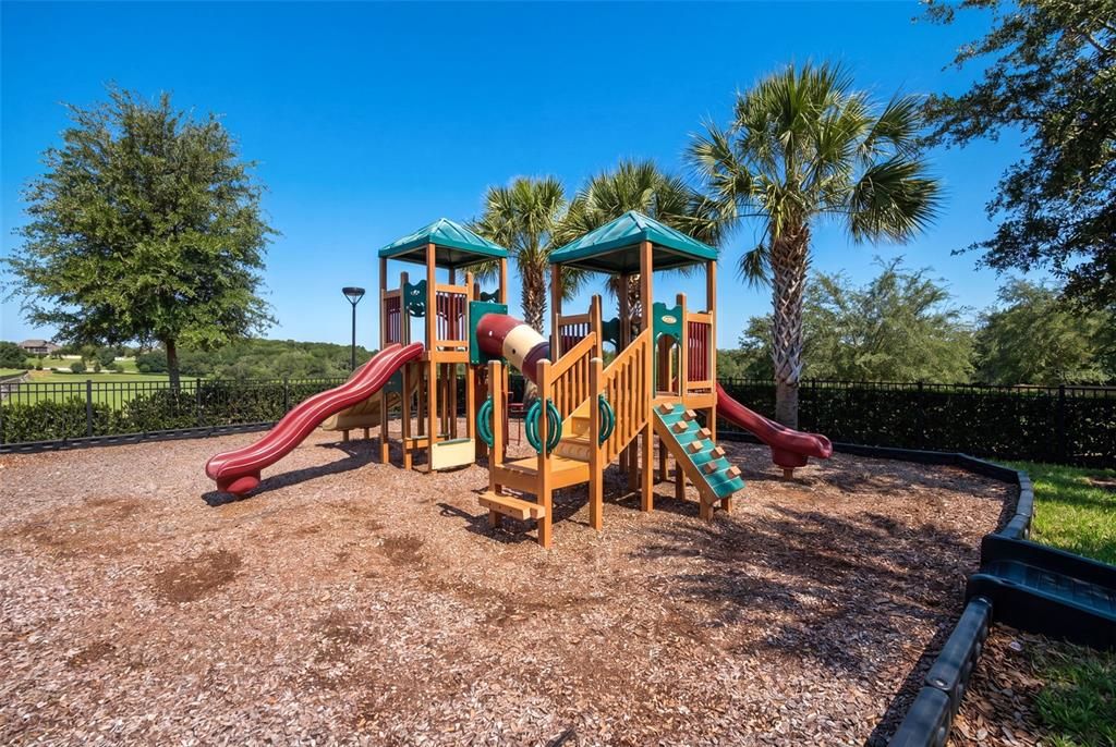 For Sale: $675,000 (4 beds, 3 baths, 3741 Square Feet)