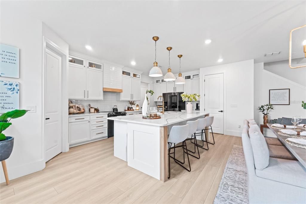 For Sale: $675,000 (4 beds, 3 baths, 3741 Square Feet)