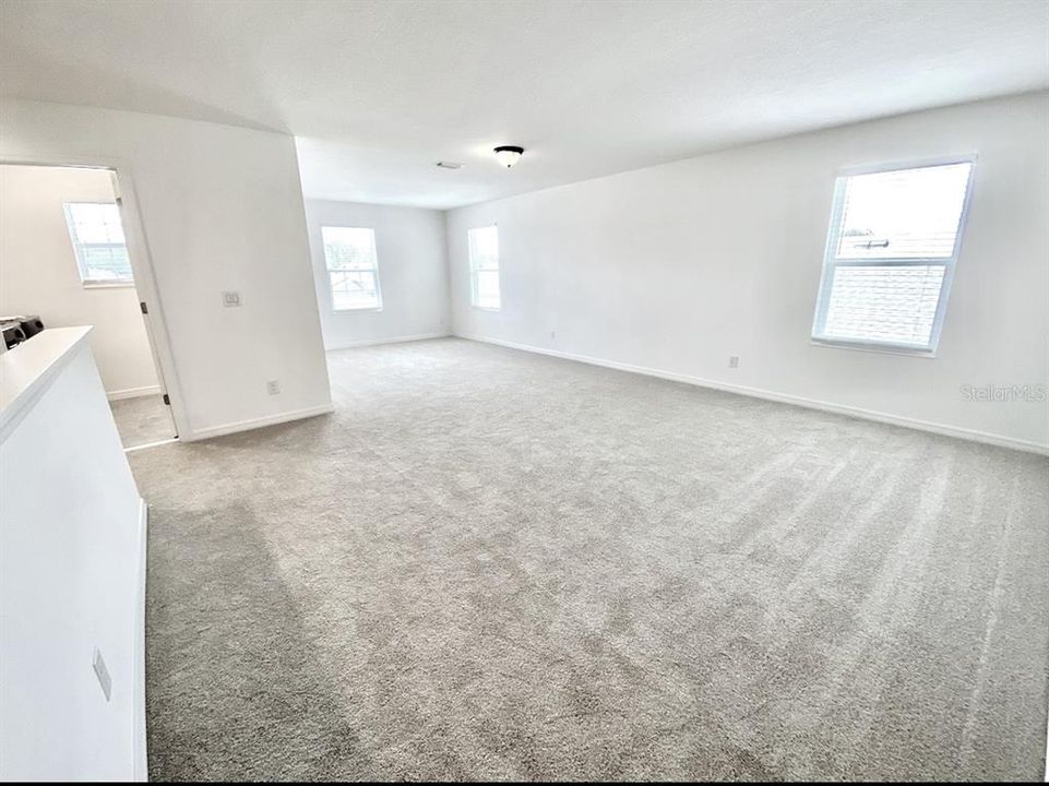 На продажу: $465,000 (5 спален, 3 ванн, 3219 Квадратных фут)