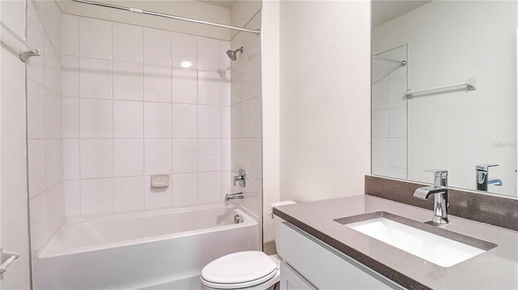 En Venta: $440,000 (4 camas, 2 baños, 1846 Pies cuadrados)