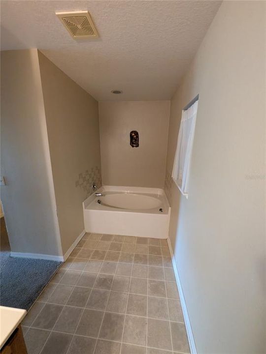 En Venta: $299,000 (3 camas, 2 baños, 2248 Pies cuadrados)