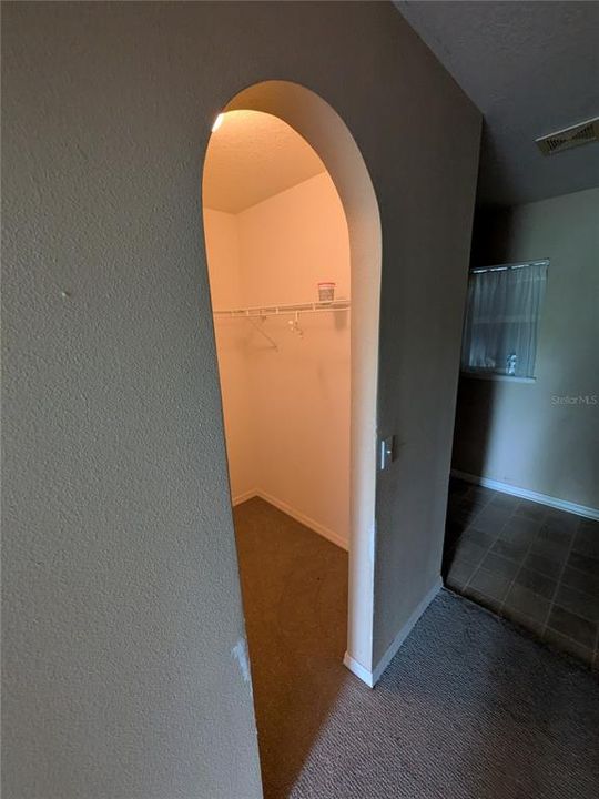 En Venta: $299,000 (3 camas, 2 baños, 2248 Pies cuadrados)