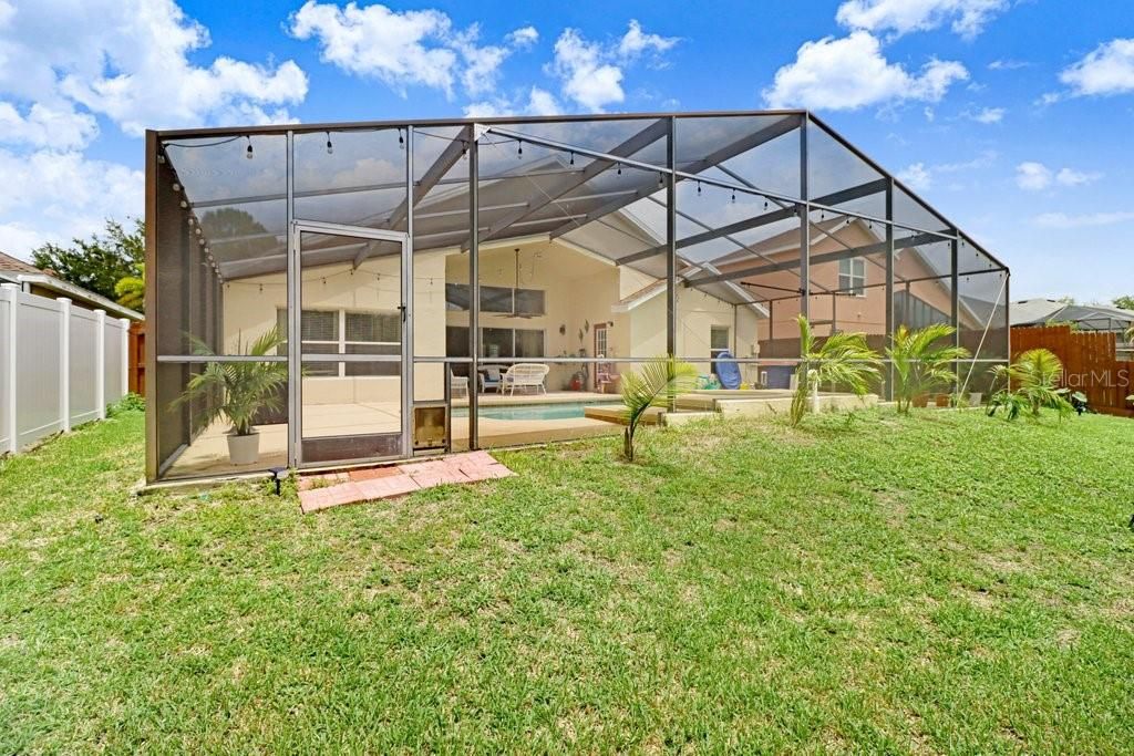 На продажу: $499,900 (4 спален, 2 ванн, 2462 Квадратных фут)