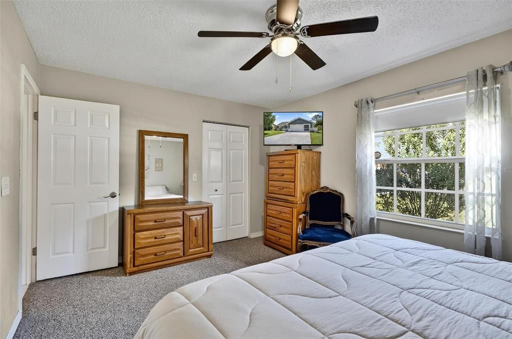 For Sale: $310,000 (3 beds, 2 baths, 1718 Square Feet)