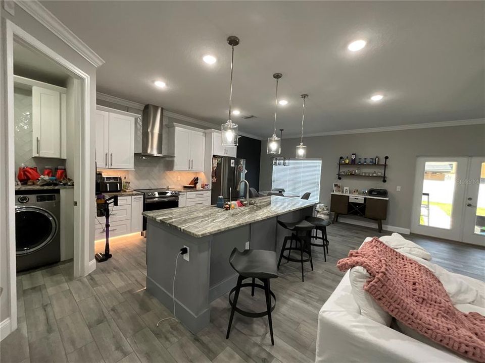 En Venta: $309,990 (3 camas, 2 baños, 1554 Pies cuadrados)