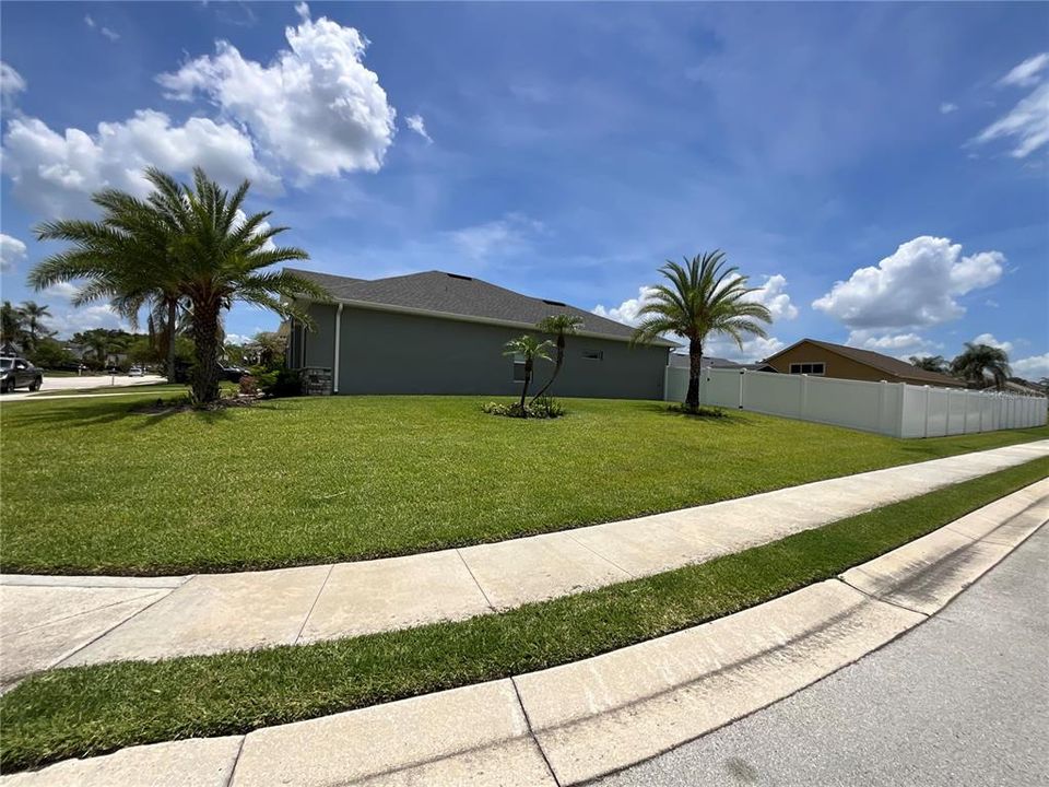 En Venta: $309,990 (3 camas, 2 baños, 1554 Pies cuadrados)